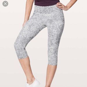 Lululemon Wunder Under Hi Rise Capri Yoga Pants